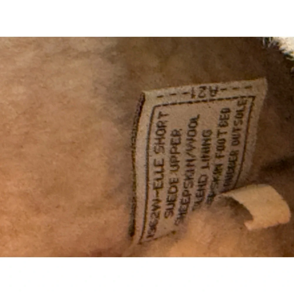 BearPaw elle short